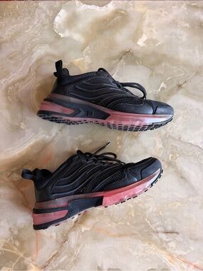 givenchy giv1 low top sneakers